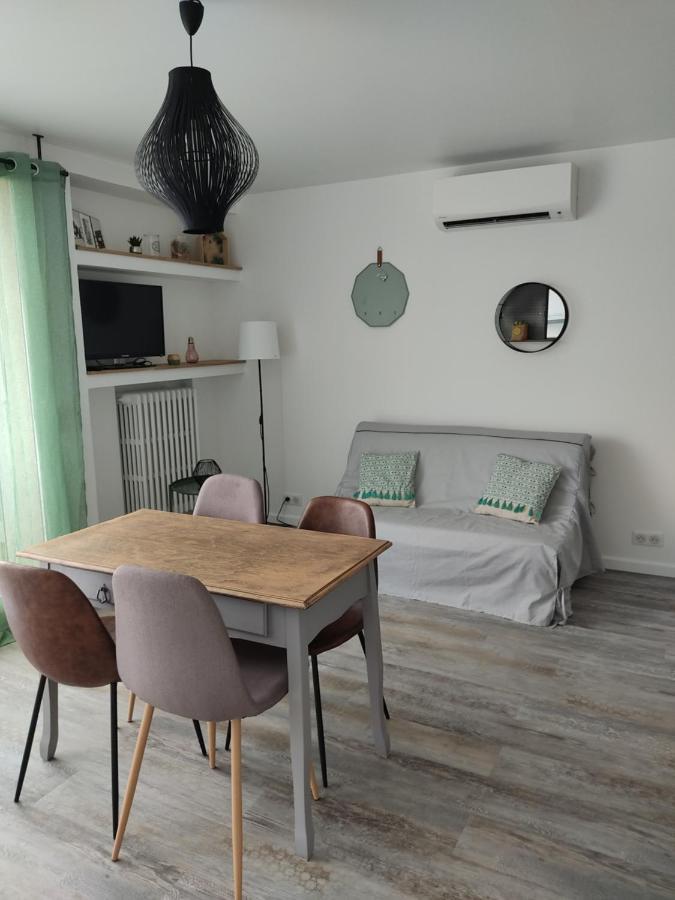 Appartement Climatise Avec Balcon,Wifi, Proche Remparts Авиньон Екстериор снимка
